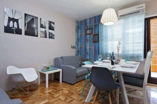 Apartments Romantica Jesenice  Εξωτερικό φωτογραφία