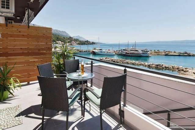Apartments Romantica Jesenice  Εξωτερικό φωτογραφία