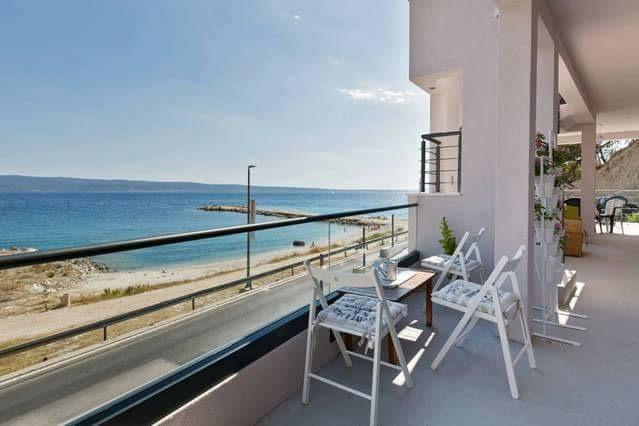 Apartments Romantica Jesenice  Εξωτερικό φωτογραφία