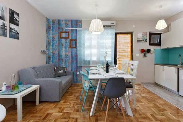 Apartments Romantica Jesenice  Εξωτερικό φωτογραφία